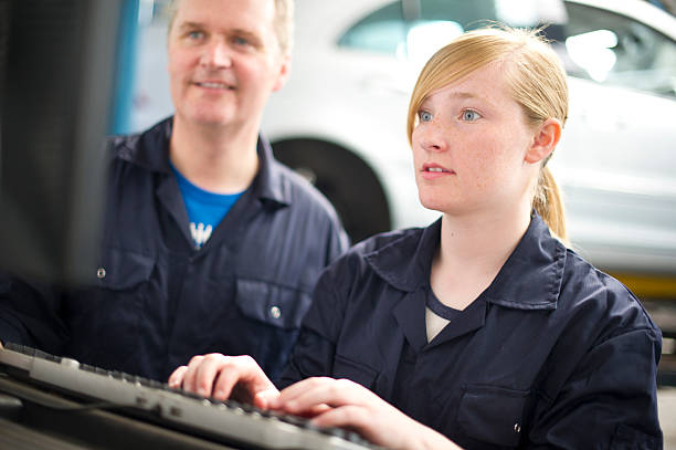 In this article, I have covered everything you need to know about the various automotive mechanic courses in Canada for international students.